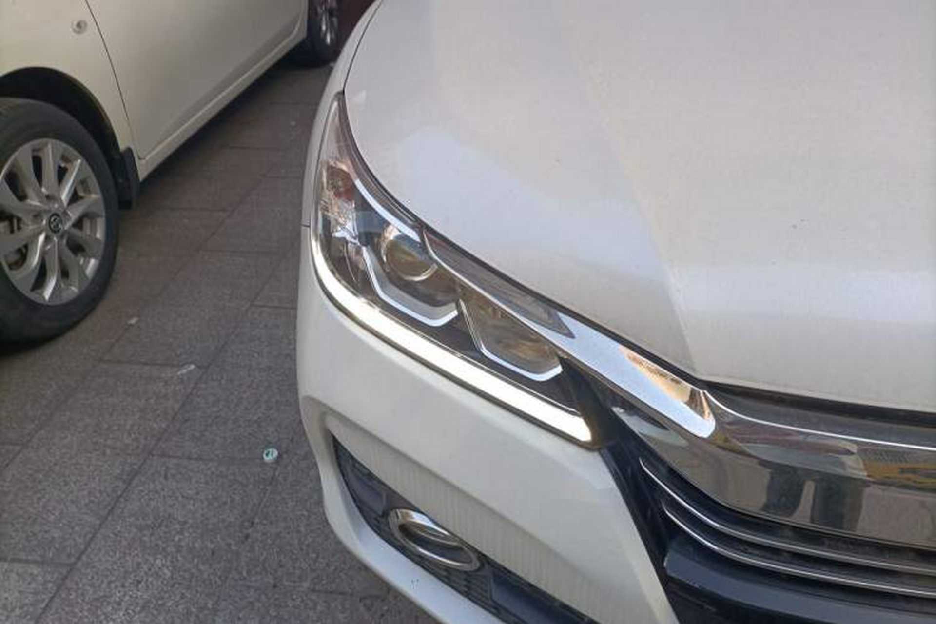 Used Honda Accord 2016 2.0L Comfort Edition Right Front Headlight