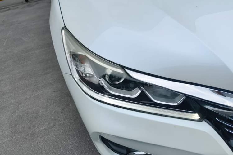 Used Honda Accord 2016 2.0L Comfort Edition Right Front Headlight