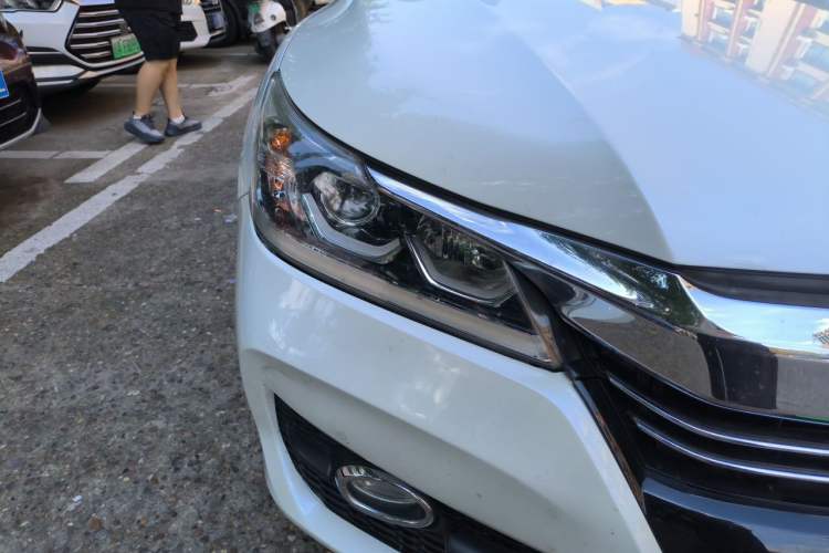 Used Honda Accord 2016 2.0L Elite Edition Right Front Headlight