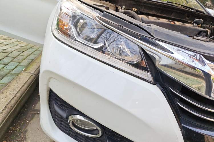 Used Honda Accord 2016 2.0L Comfort Edition Right Front Headlight