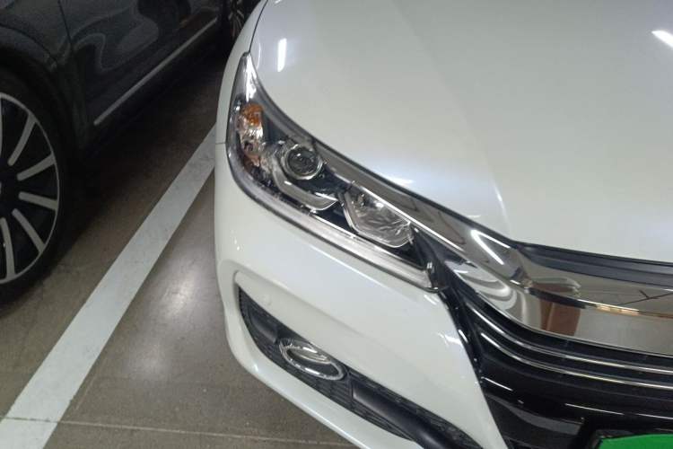 Used Honda Accord 2016 2.0L Comfort Edition Right Front Headlight