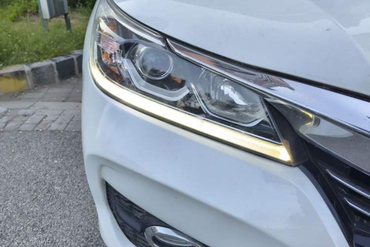 Used Honda Accord 2016 2.0L Elite Edition Right Front Headlight