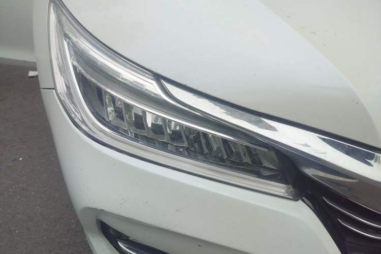Used Honda Accord 2016 2.4L Comfort Edition Right Front Headlight