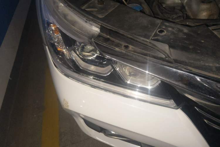 Used Honda Accord 2016 2.0L Comfort Edition Right Front Headlight