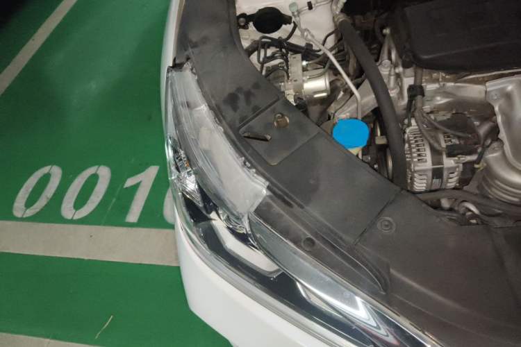 Used Honda Accord 2016 2.0L Comfort Edition Right Front Headlight
