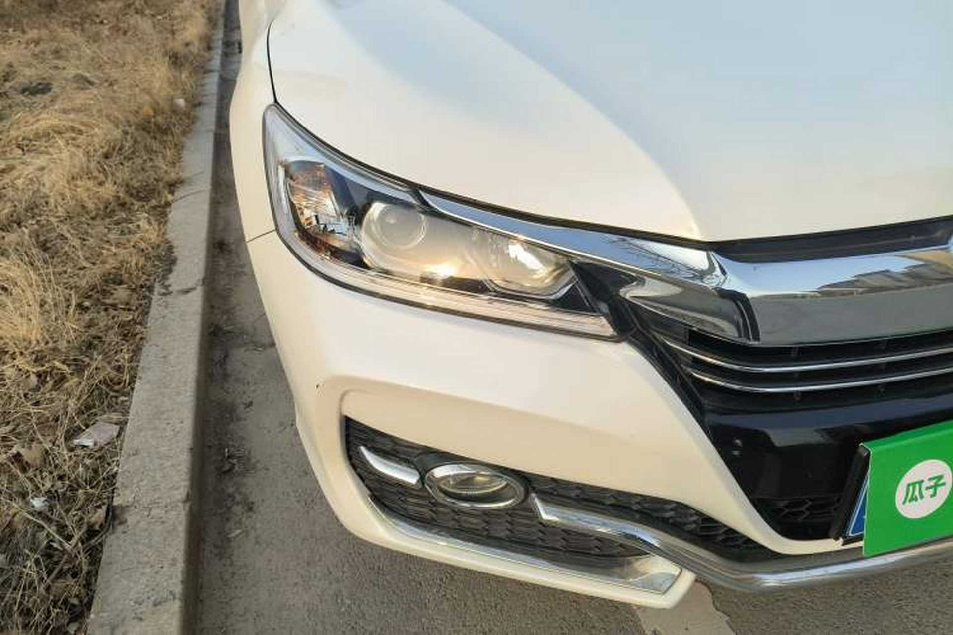 Used Honda Accord 2016 2.0L Comfort Edition Right Front Headlight