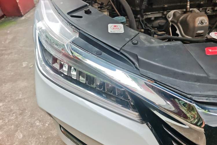 Used Honda Accord 2016 2.4L Luxury Edition Right Front Headlight