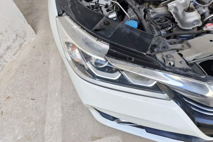 Used Honda Accord 2016 2.0L Comfort Edition Right Front Headlight