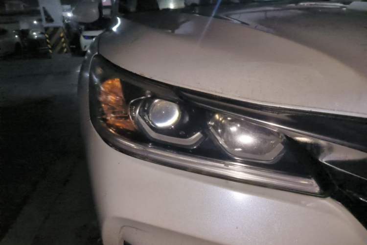 Used Honda Accord 2016 2.0L Comfort Edition Right Front Headlight