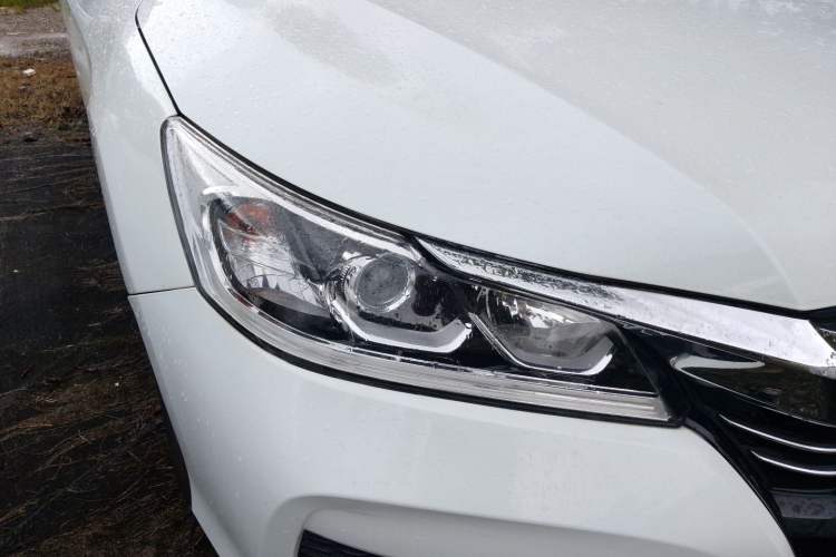 Used Honda Accord 2016 2.0L Comfort Edition Right Front Headlight