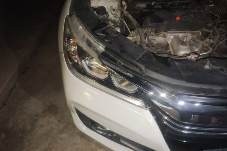 Used Honda Accord 2016 2.0L Comfort Edition Right Front Headlight