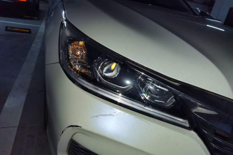 Used Honda Accord 2016 2.0L Comfort Edition Right Front Headlight