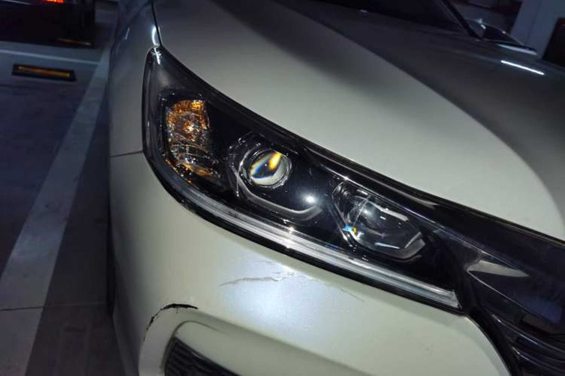Used Honda Accord 2016 2.0L Comfort Edition Right Front Headlight