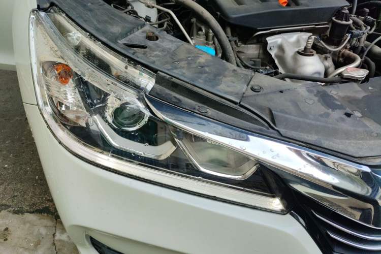 Used Honda Accord 2016 2.0L Comfort Edition Right Front Headlight