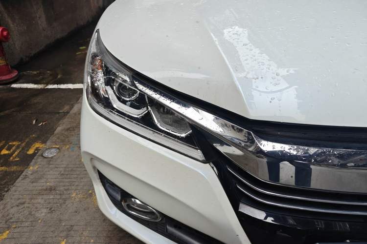 Used Honda Accord 2016 2.0L Comfort Edition Right Front Headlight