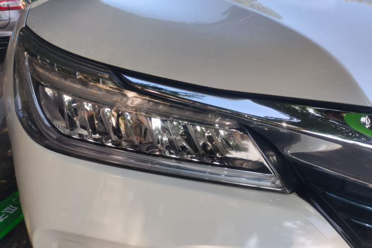 Used Honda Accord 2016 Hybrid 2.0L Sharp Edition Right Front Headlight