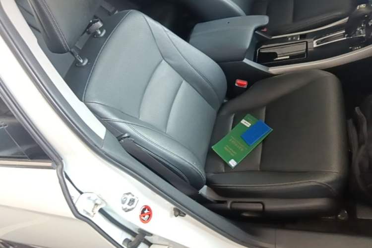 Used Honda Accord 2016 2.0L Elite Edition Right Front Seat