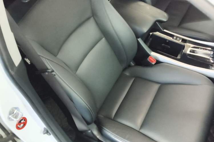Used Honda Accord 2016 2.4L Comfort Edition Right Front Seat