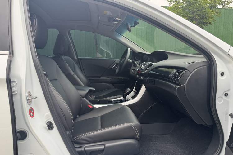 Used Honda Accord 2016 2.0L Comfort Edition Right Front Seat