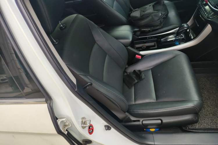 Used Honda Accord 2016 2.4L Zhi Rui Edition Right Front Seat