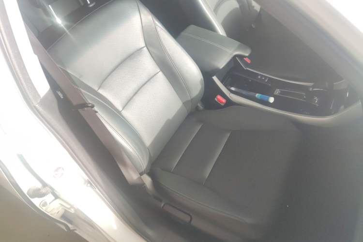 Used Honda Accord 2016 2.0L Elite Edition Right Front Seat