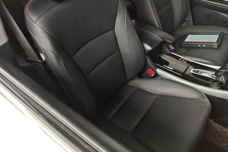Used Honda Accord 2016 2.0L Elite Edition Right Front Seat