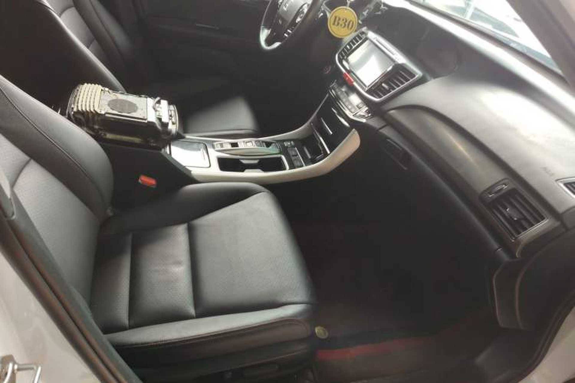 Used Honda Accord 2016 Hybrid 2.0L Rui Ling Edition Right Front Seat