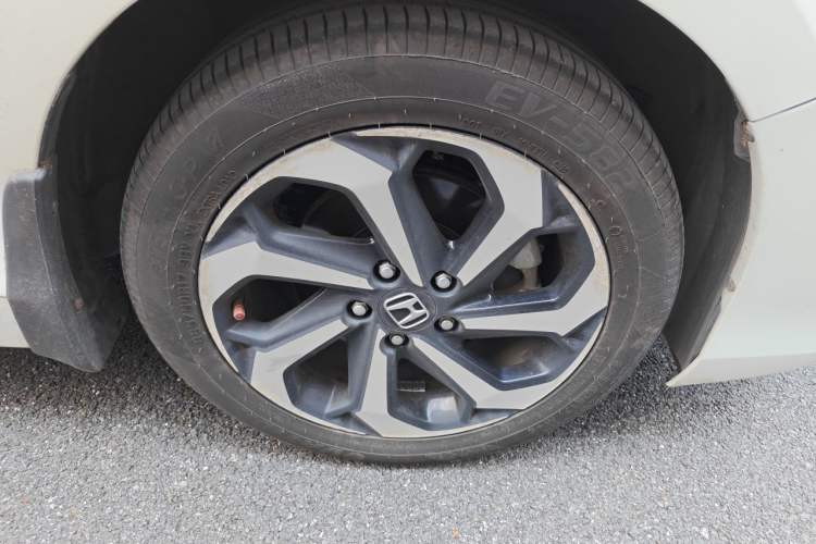 Used Honda Accord 2016 2.4L Prestige Edition Right Front Wheel Hub