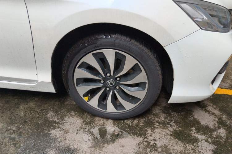 Used Honda Accord 2016 Hybrid 2.0L Sharp Edition Right Front Wheel Hub