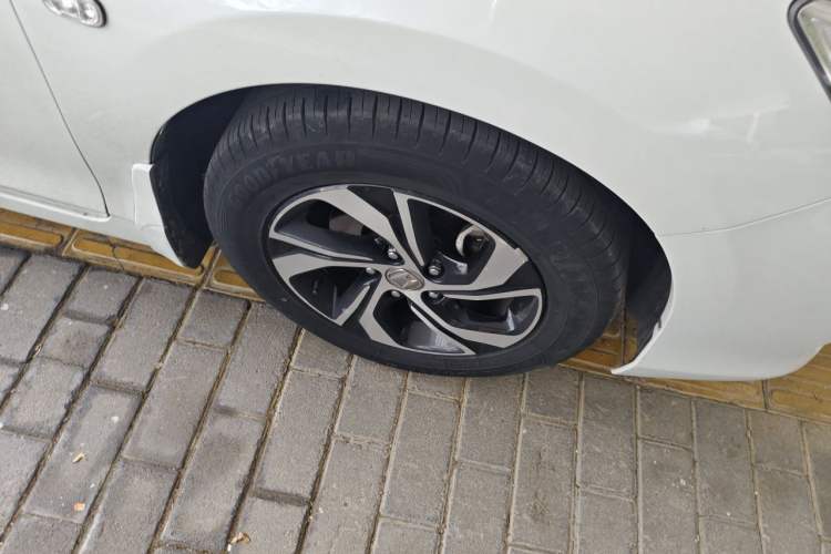 Used Honda Accord 2016 2.0L Comfort Edition Right Front Wheel Hub