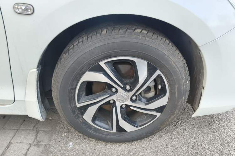 Used Honda Accord 2016 2.0L Elite Edition Right Front Wheel Hub