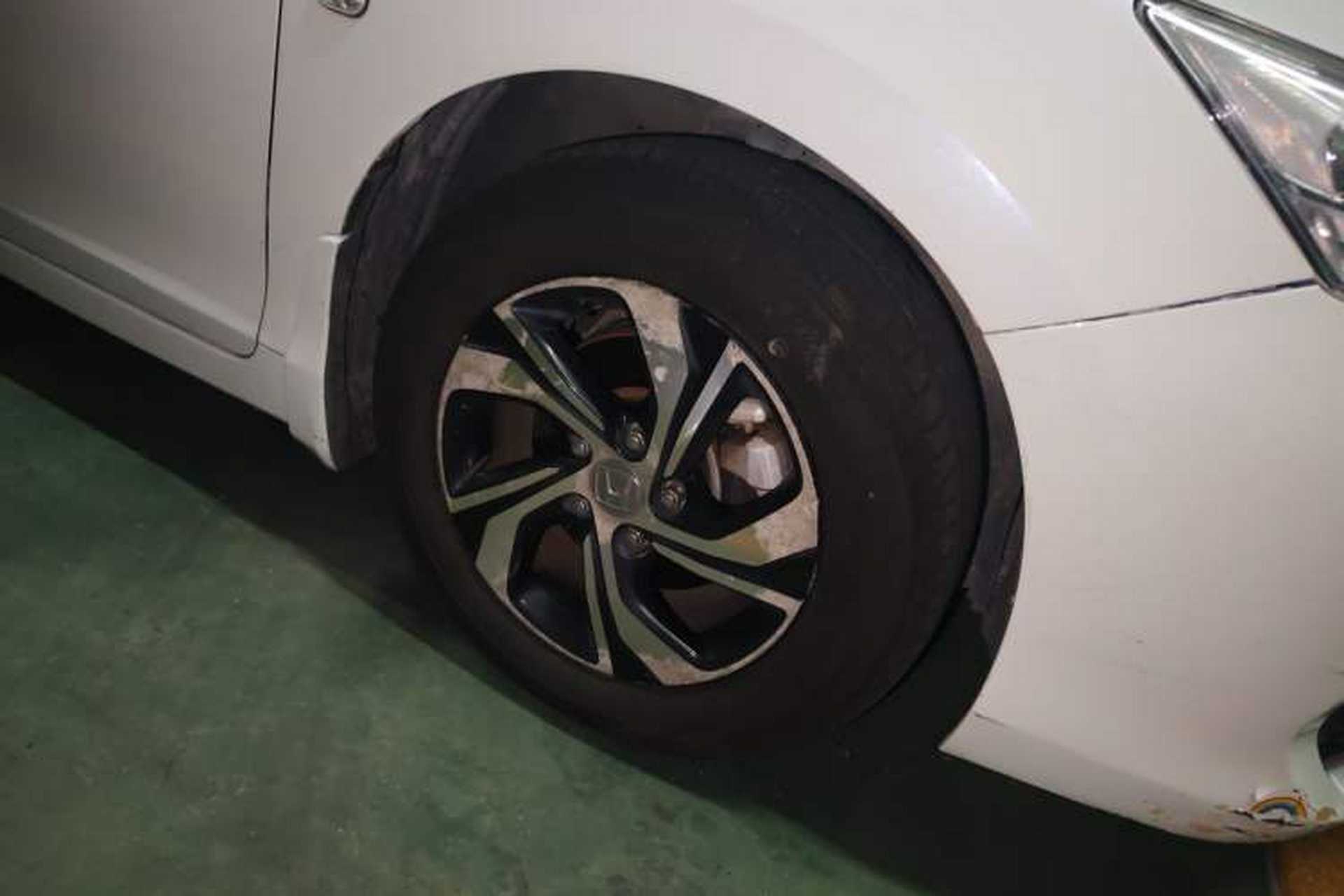 Used Honda Accord 2016 2.0L Comfort Edition Right Front Wheel Hub