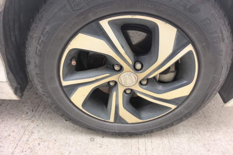 Used Honda Accord 2016 2.0L Comfort Edition Right Front Wheel Hub
