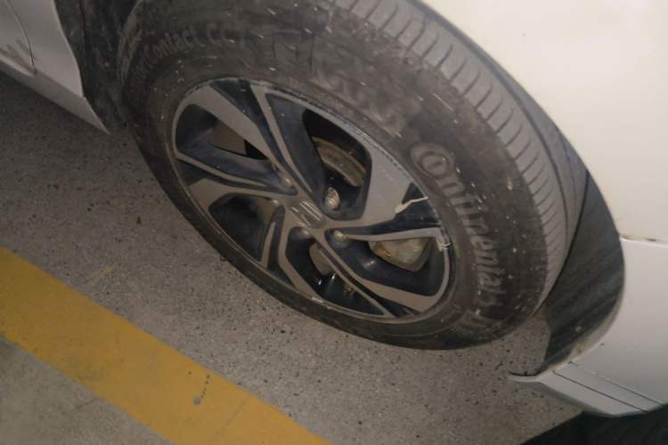 Used Honda Accord 2016 2.0L Comfort Edition Right Front Wheel Hub