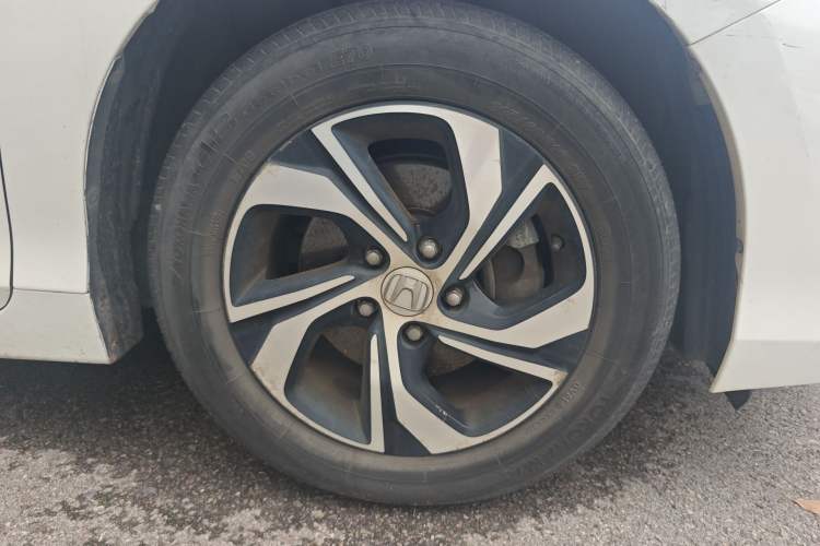 Used Honda Accord 2016 2.0L Comfort Edition Right Front Wheel Hub