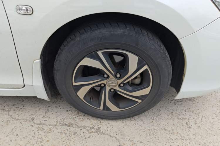 Used Honda Accord 2016 2.0L Comfort Edition Right Front Wheel Hub