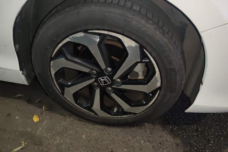 Used Honda Accord 2016 2.4L Prestige Edition Right Front Wheel Hub