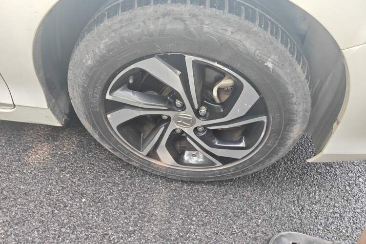 Used Honda Accord 2016 2.0L Elite Edition Right Front Wheel Hub