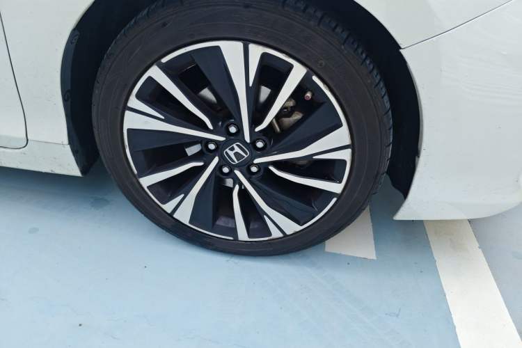 Used Honda Accord 2016 Hybrid 2.0L Rui Ling Edition Right Front Wheel Hub