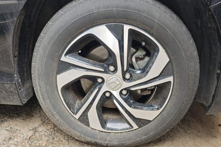 Used Honda Accord 2016 2.0L Comfort Edition Right Front Wheel Hub
