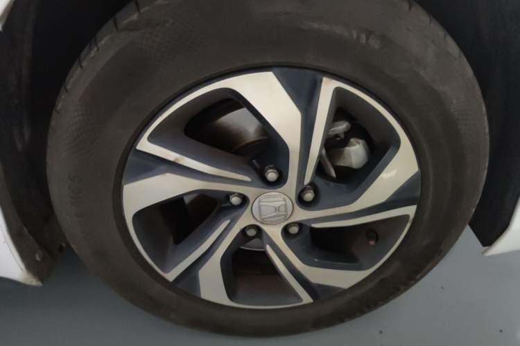 Used Honda Accord 2016 2.0L Comfort Edition Right Front Wheel Hub