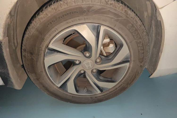 Used Honda Accord 2016 2.0L Elite Edition Right Front Wheel Hub