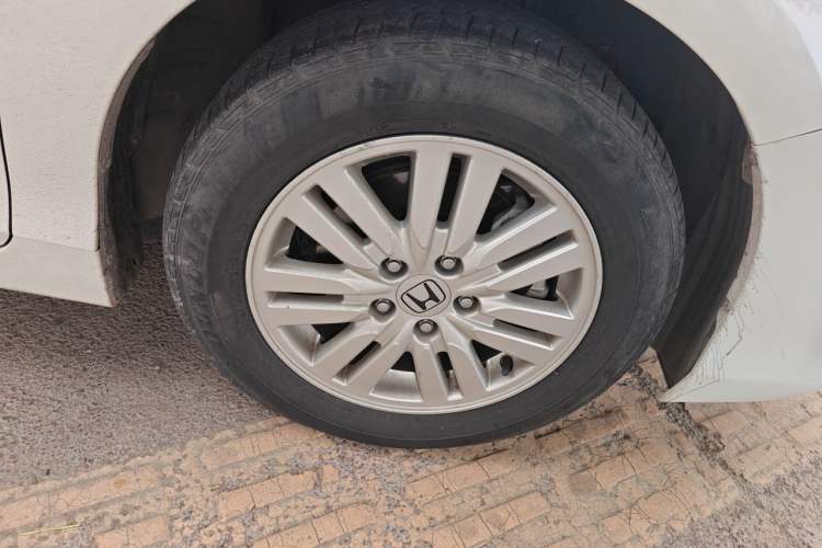 Used Honda Accord 2016 2.0L Comfort Edition Right Front Wheel Hub