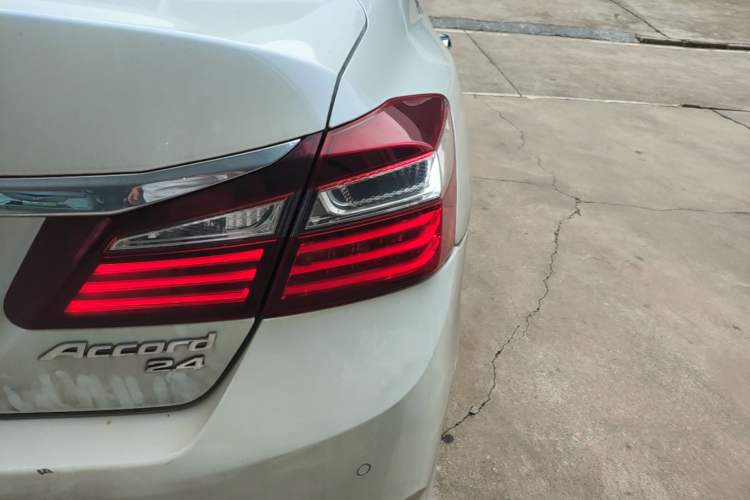 Used Honda Accord 2016 2.4L Zhi Rui Edition Right Rear Taillight