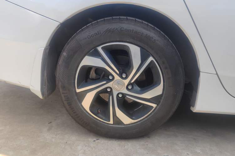 Used Honda Accord 2016 2.0L Elite Edition Right Rear Wheel Hub