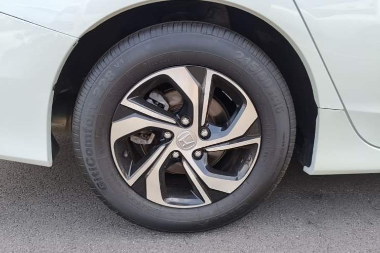 Used Honda Accord 2016 2.0L Comfort Edition Right Rear Wheel Hub
