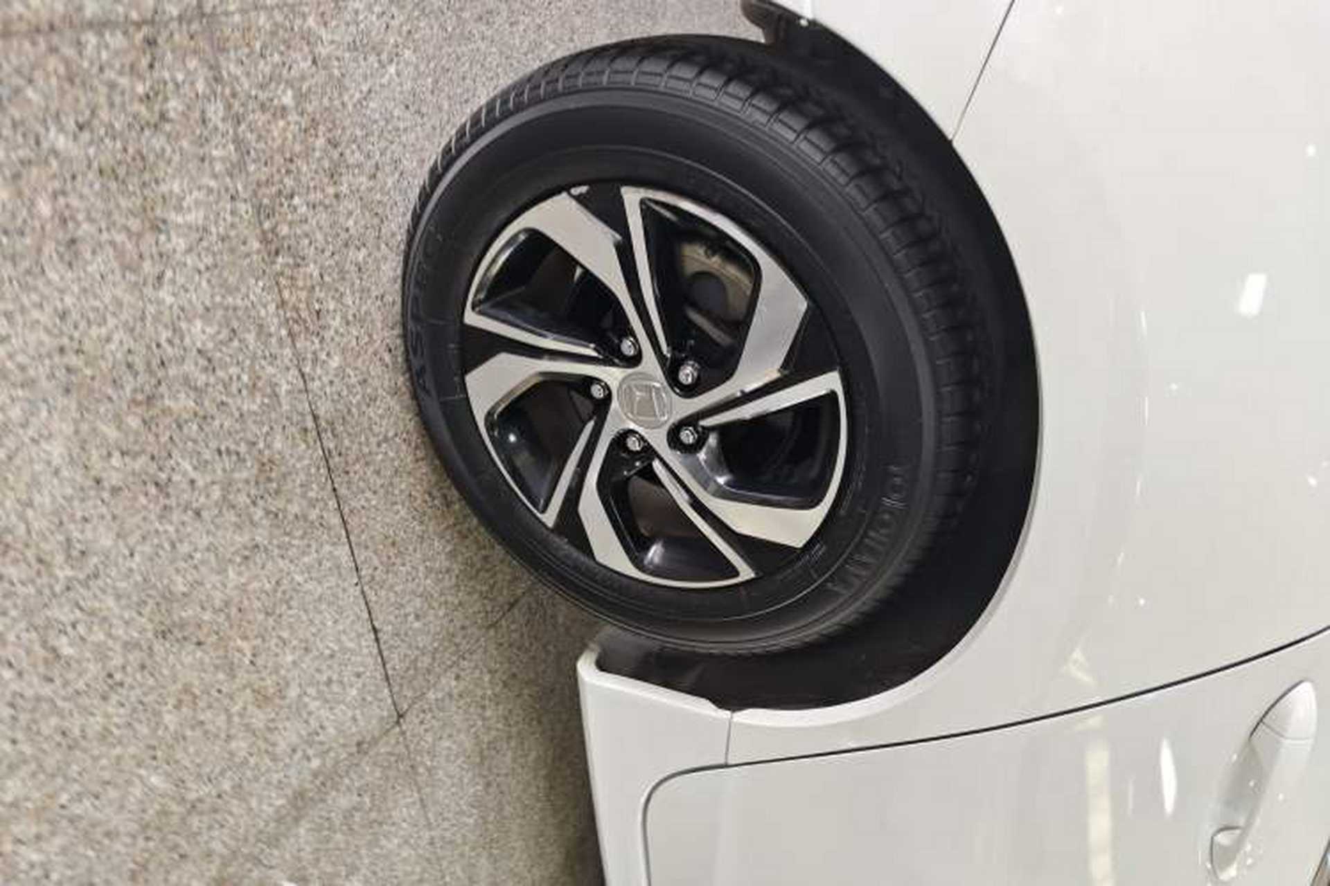 Used Honda Accord 2016 2.0L Elite Edition Right Rear Wheel Hub