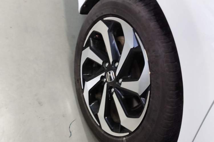 Used Honda Accord 2016 2.4L Comfort Edition Right Rear Wheel Hub