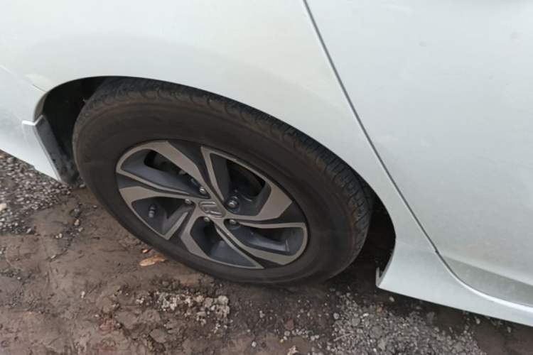 Used Honda Accord 2016 2.0L Elite Edition Right Rear Wheel Hub