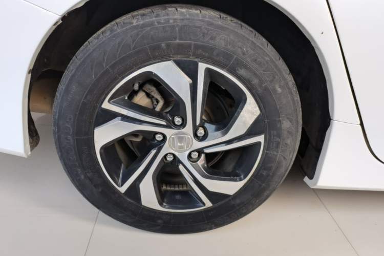 Used Honda Accord 2016 2.0L Comfort Edition Right Rear Wheel Hub
